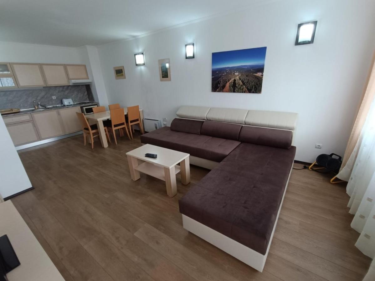Viva 6 Apartment In Hotel Stenata ปอมโปโรโว ภายนอก รูปภาพ